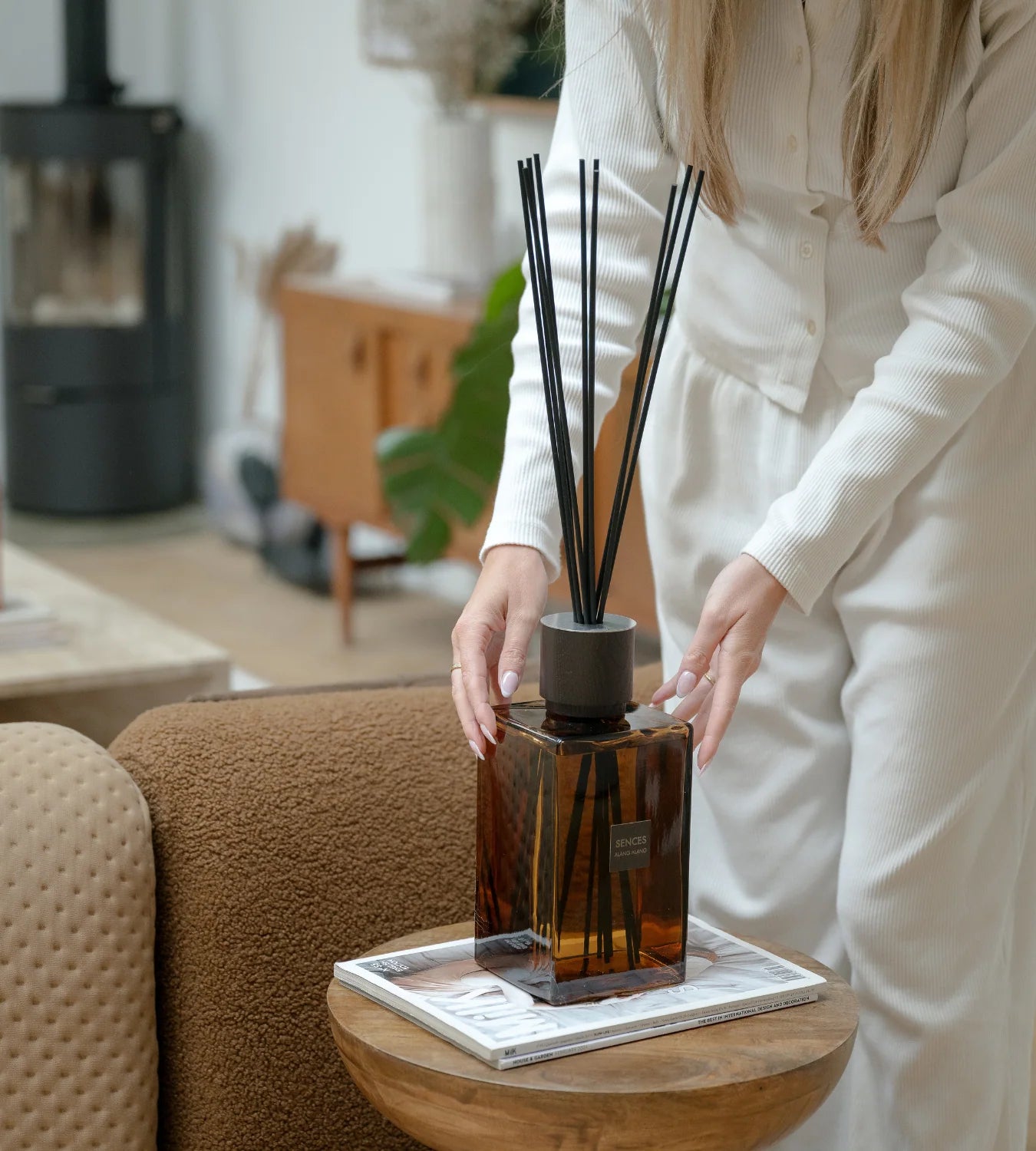 VELORA Premium Statement Diffuser