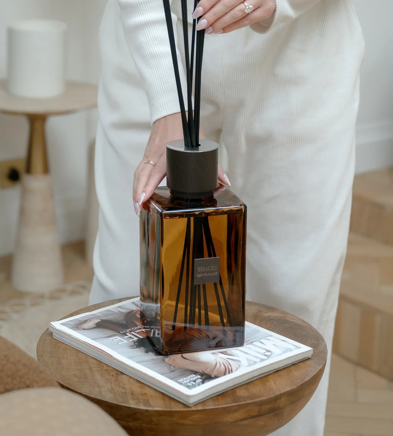 VELORA Premium Statement Diffuser